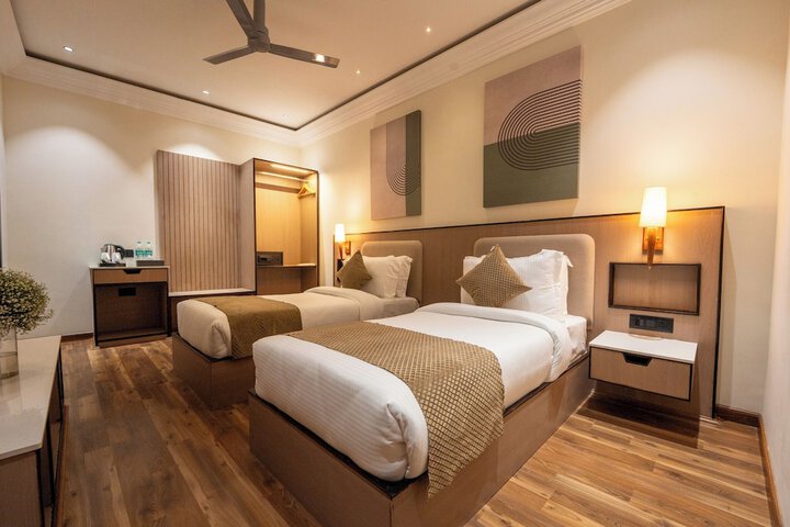 Room 3 of 51