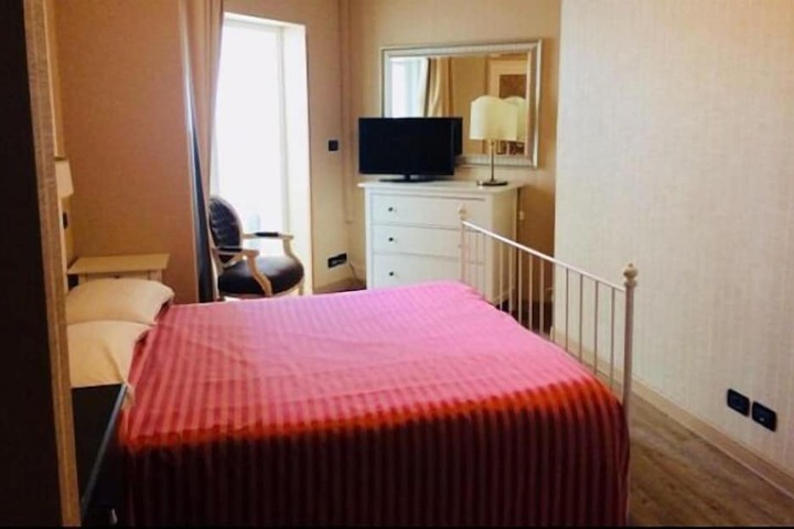 Room 29 of 82