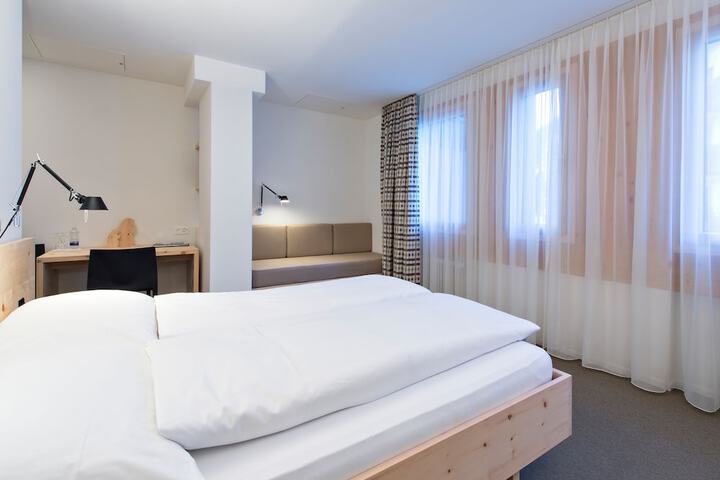 Room 15 of 39