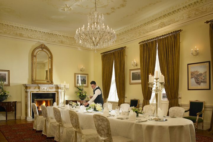 Ballroom/Hall 39 of 55