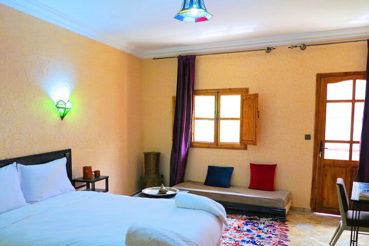 Room 18 of 29