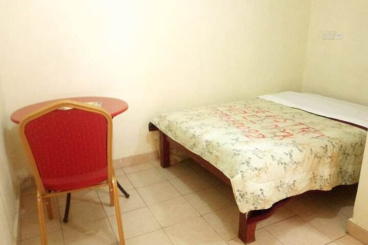 Room 9 of 19