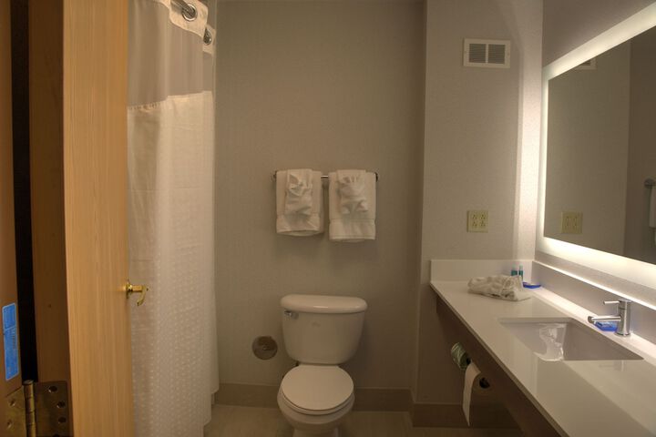 Room 12 of 52