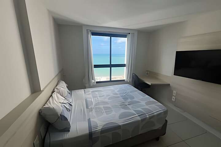 Room 14 of 137