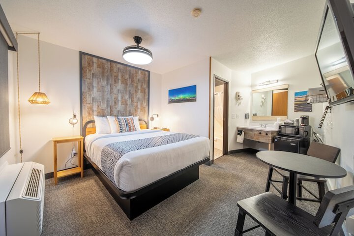 Room 22 of 66