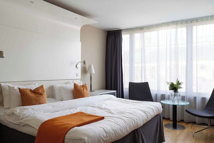 Room 30 of 114