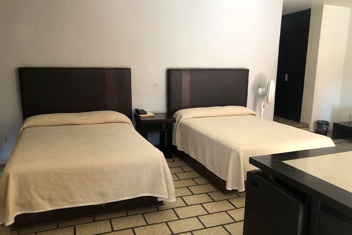 Room 5 of 21