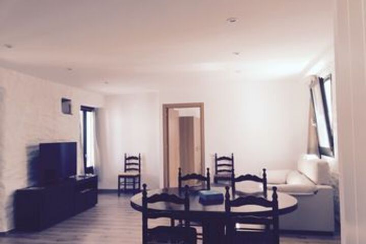 Room 200 of 309