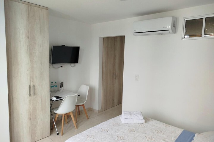 Room 4 of 42