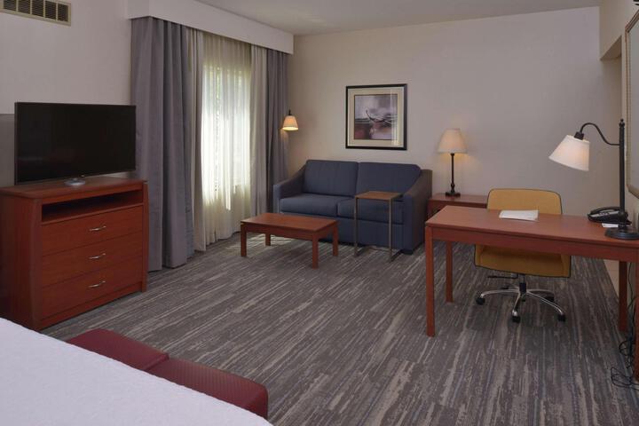 1 King Bed (7 of 13)