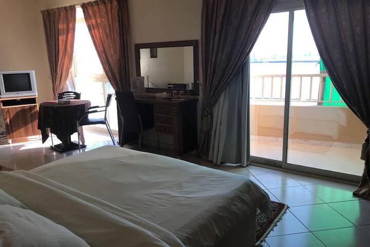 Room 5 of 31