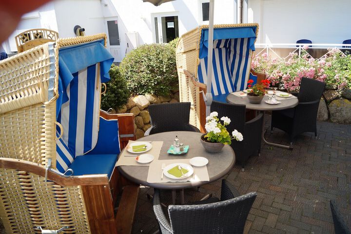 Terrace/Patio 50 of 56