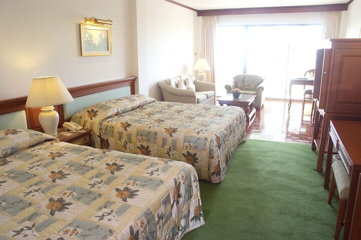 Room 8 of 49