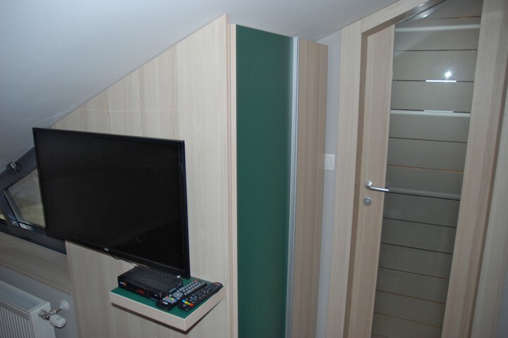 Room 13 of 39