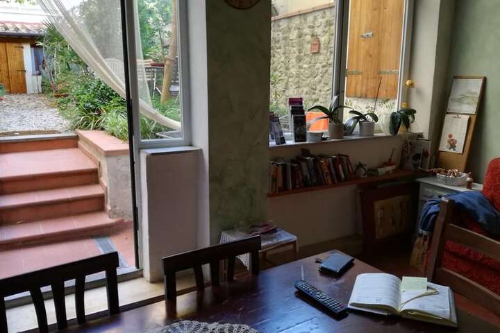 Room 21 of 43