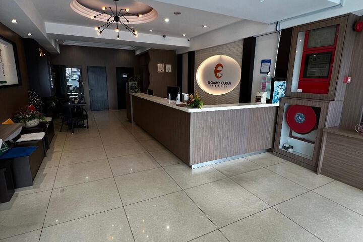Entrance & Lobby
