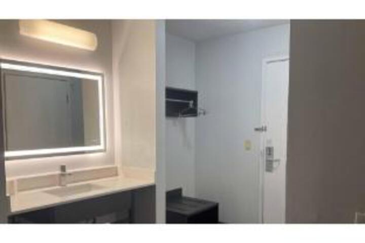 Room 20 of 23