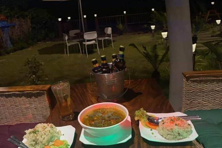 Dining 107 of 161