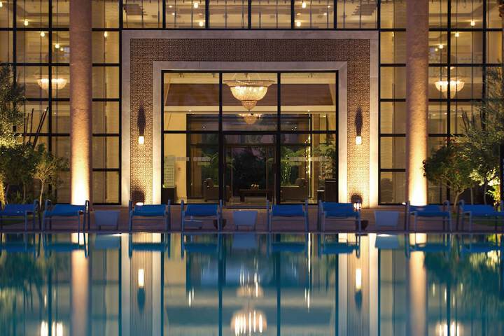 Hotel 2 of 113