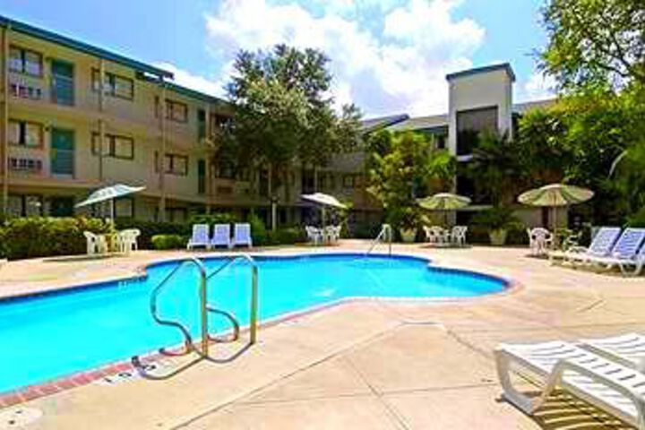 Pool 20 of 22