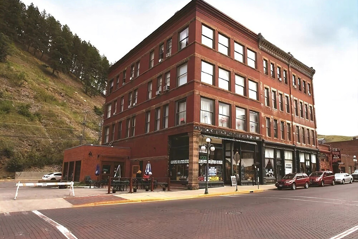 Image of Deadwood Dicks Hotel