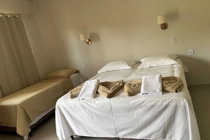 Room 6 of 16