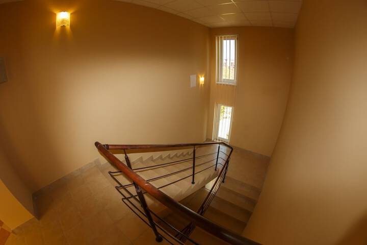 Ballroom/Hall 54 of 60