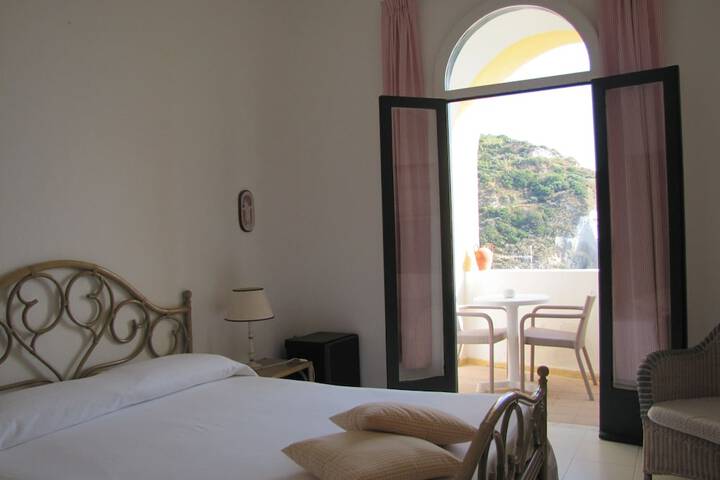 Room 14 of 68