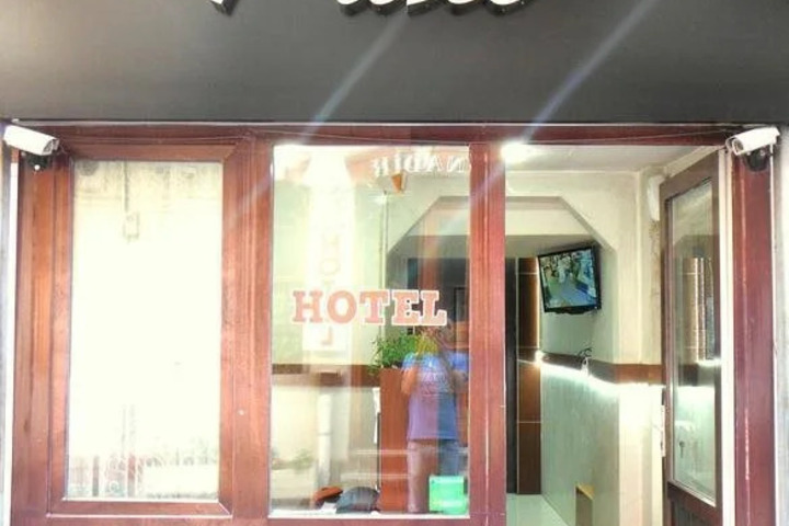 PLATO HOTEL