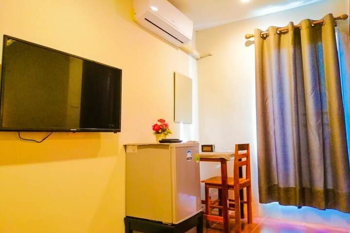 Room 14 of 33