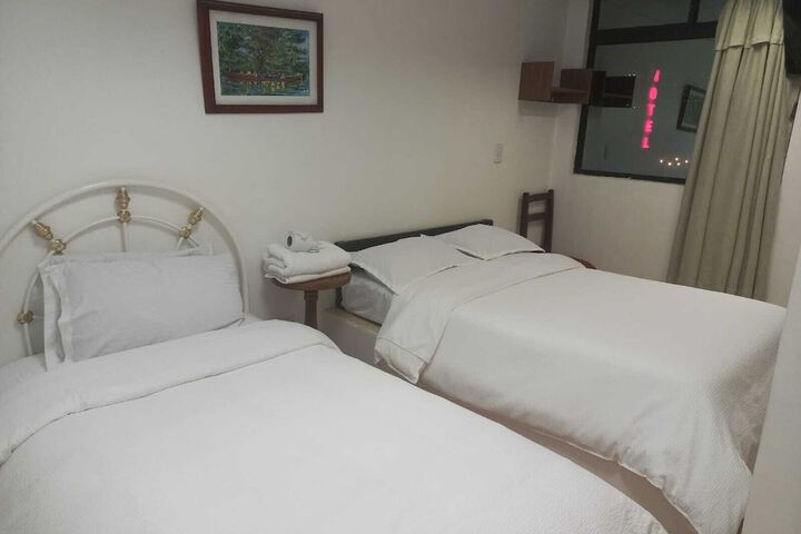Room 7 of 23