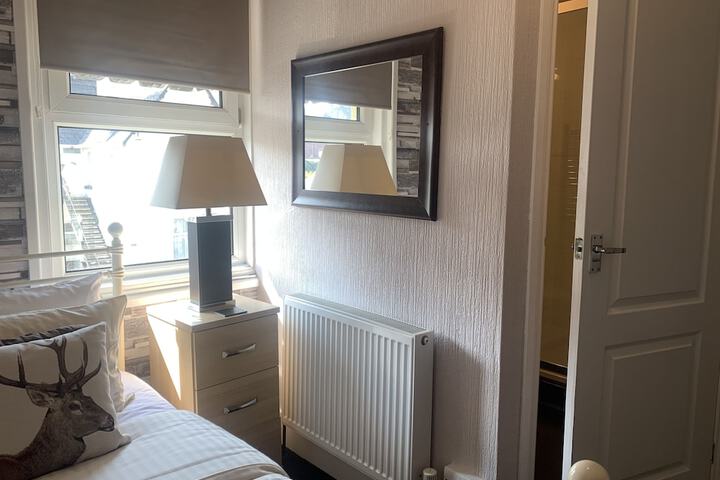 Room 17 of 65