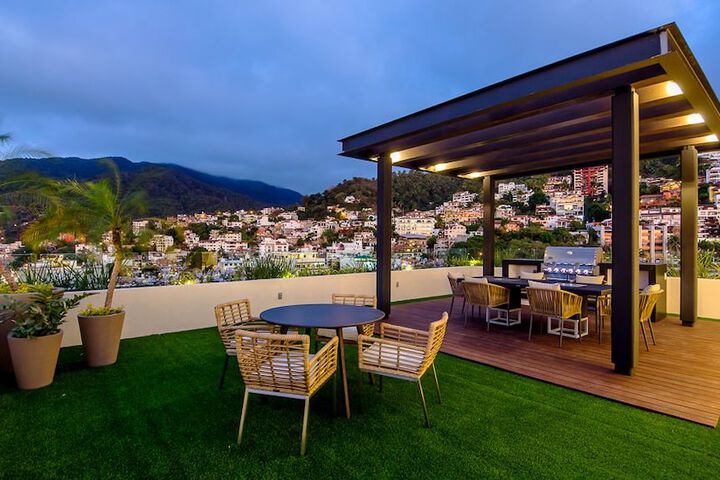 Terrace/Patio 6 of 8