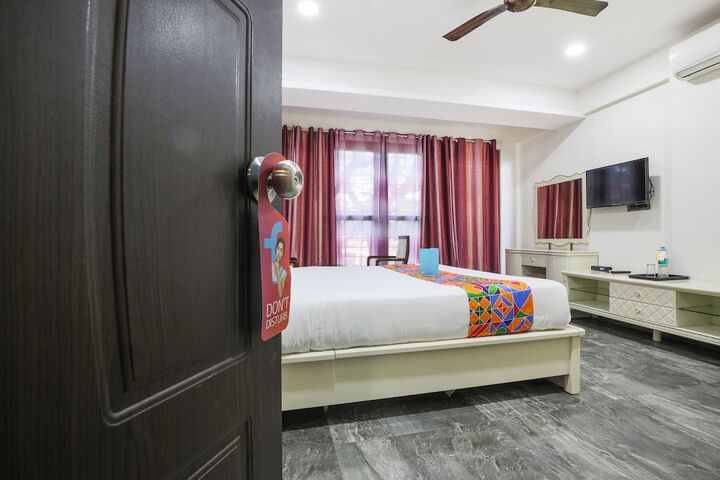 Room 5 of 24