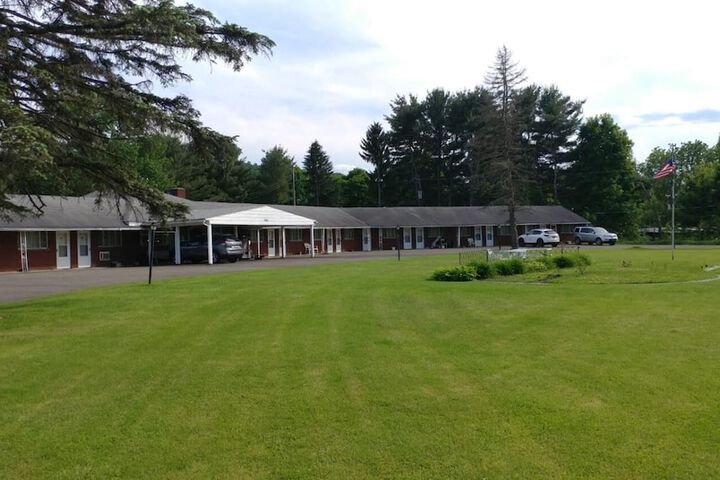 Property Grounds 10 of 16