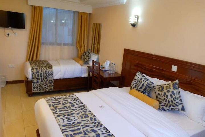 Room 19 of 48