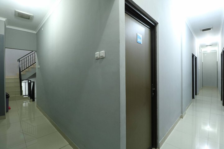 Ballroom/Hall 50 of 59