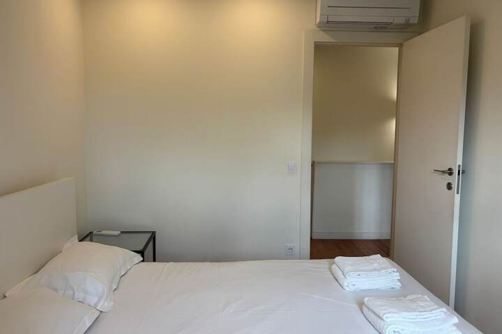 Room 51 of 287