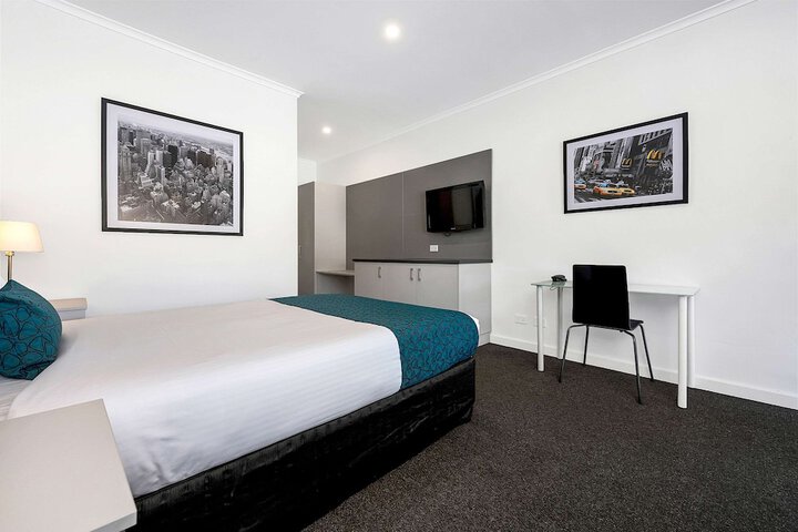 Room 29 of 53