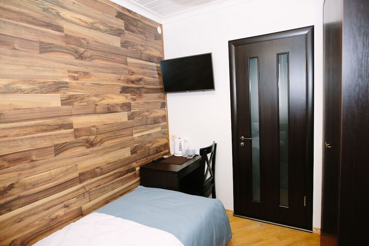 Room 19 of 44