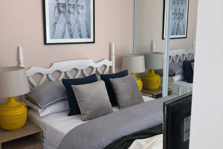 Room 1 of 24