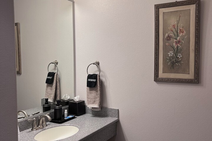 Room 12 of 69
