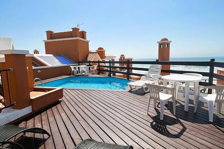 Sundeck 46 of 53