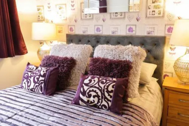 Room 2 of 15