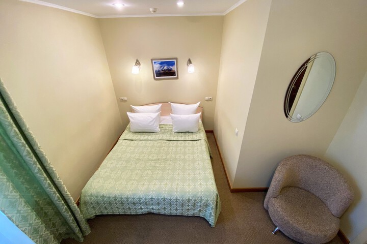 Room 22 of 50