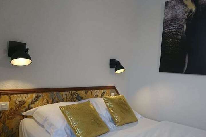 Room 34 of 71