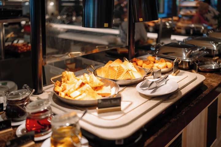 Dining 229 of 310