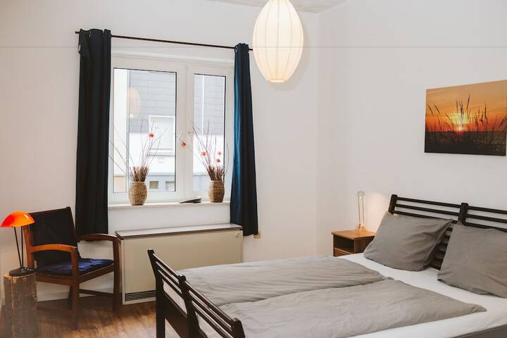Room 5 of 25