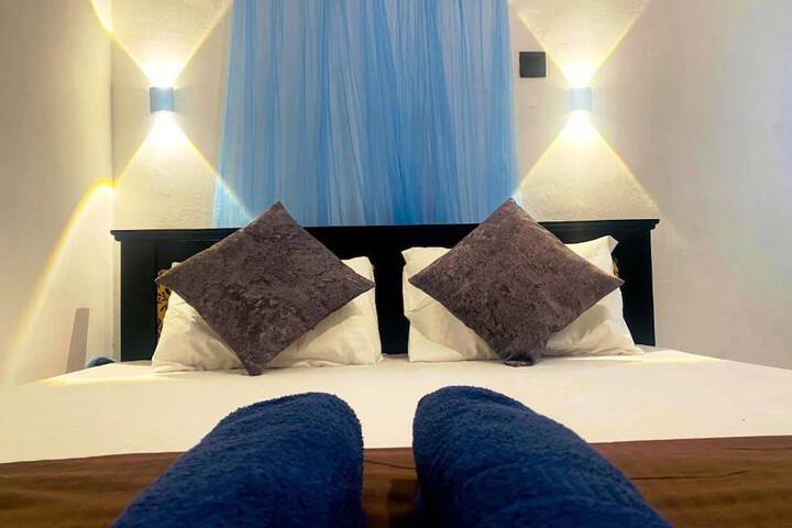 Room 5 of 26