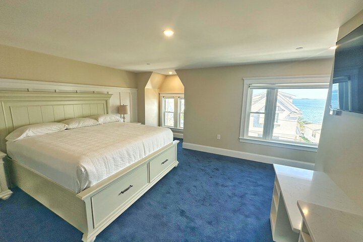 Room 30 of 62